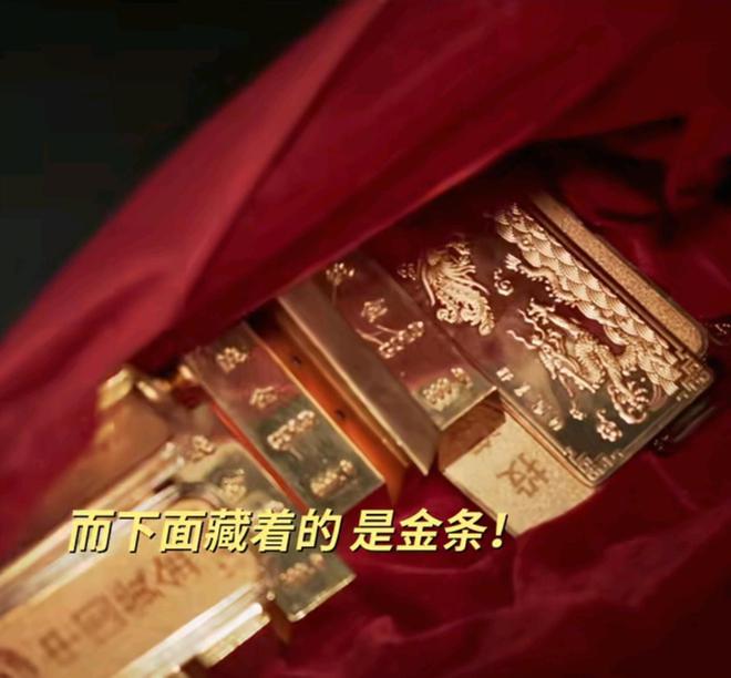 《以法之名》雷广发惨死三巨头现身才知洪亮的结局已写好了(图4) 《以法之名》雷广发惨死三巨头现身才知洪亮的结局已写好了(图4)